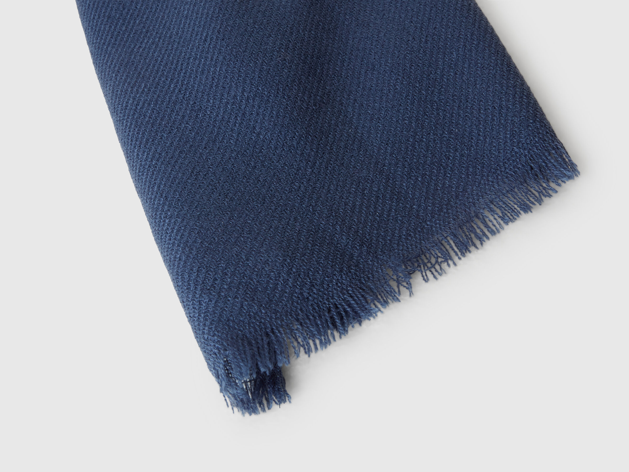 SCARF Women image number 4